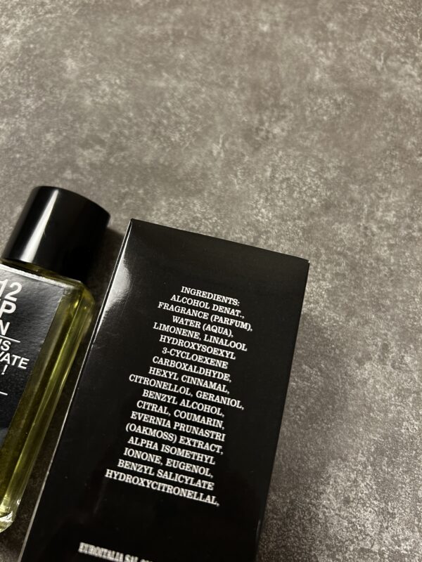 Perfume 212 VIP MEN - Imagem 4