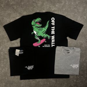 Camiseta DINOSAUR GRAPHIC