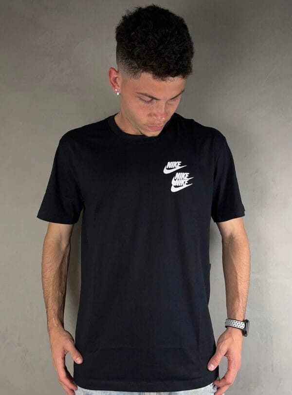 Camiseta WORLD TOUR - Imagem 8